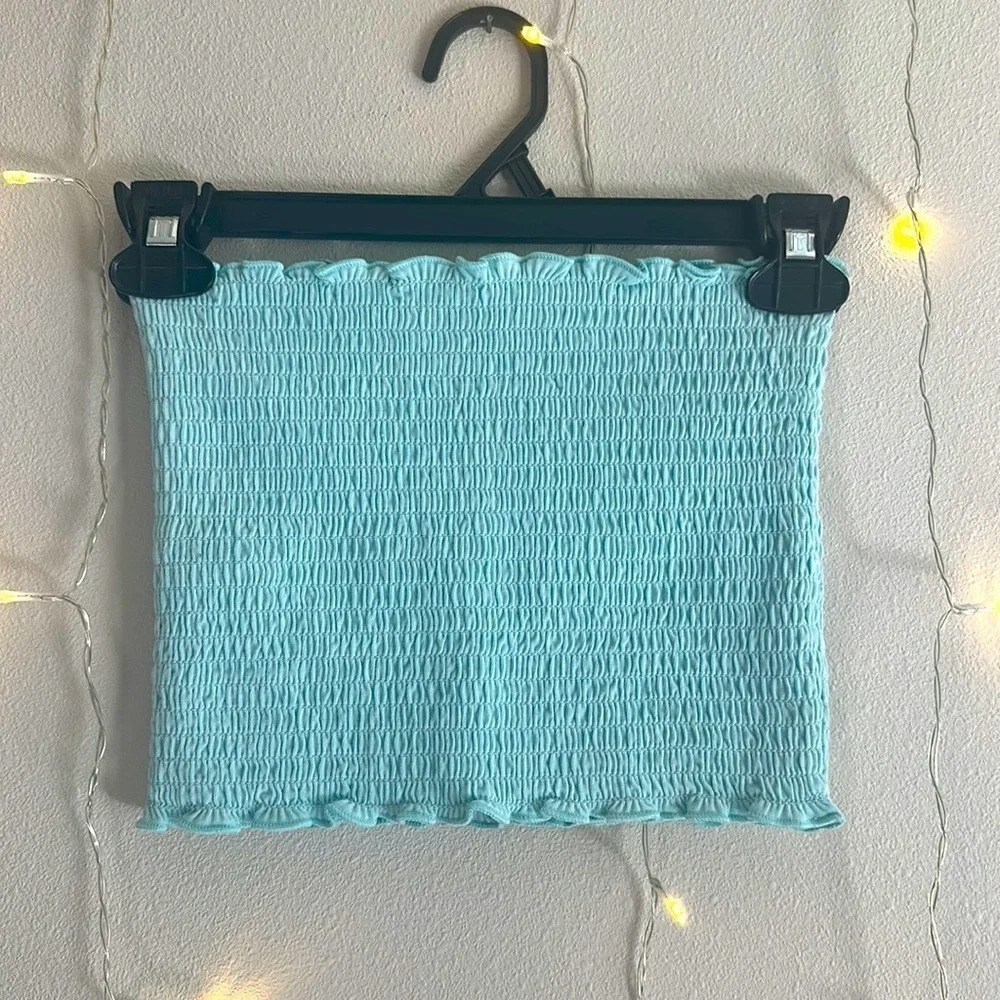Hollister Smocked Lettuce Edge Tube Top 🩵​​​​​​​